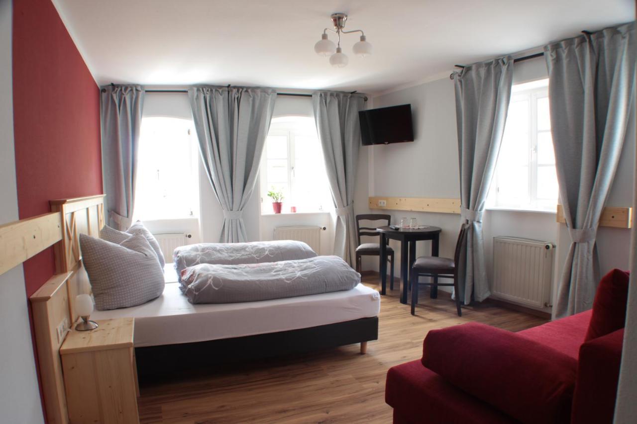 Zum Baren - Einfach Anders Hotel Mainbernheim Bagian luar foto