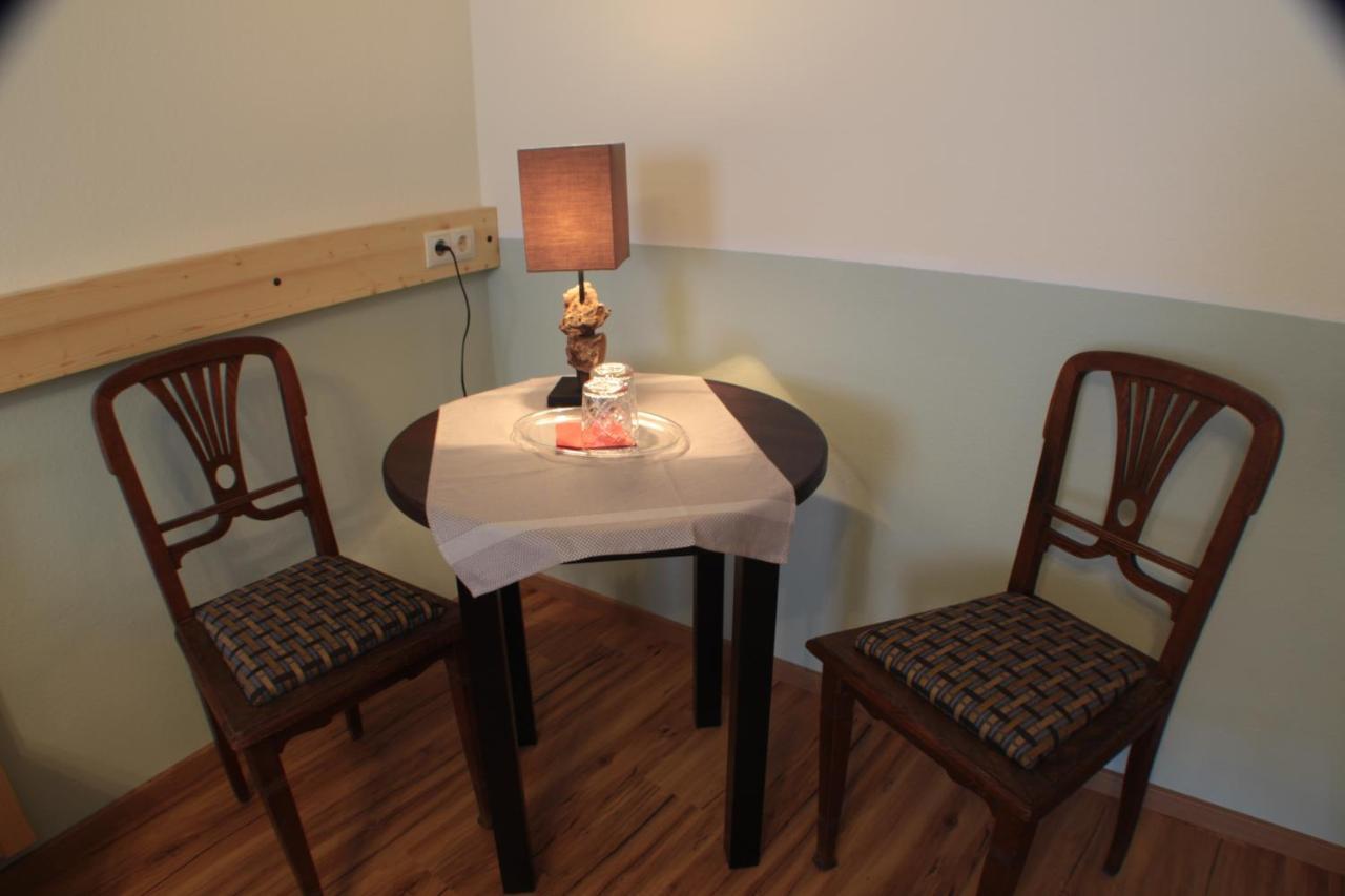 Zum Baren - Einfach Anders Hotel Mainbernheim Bagian luar foto